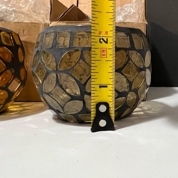 NWT set of 3 gorgeous glass candle holders - Picture 3 of 3